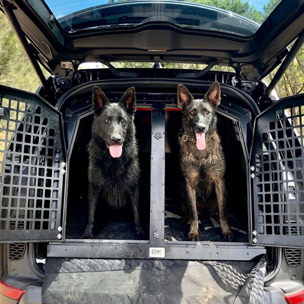 Land Rover Discovery 5 Series Double Bay Dog Crate